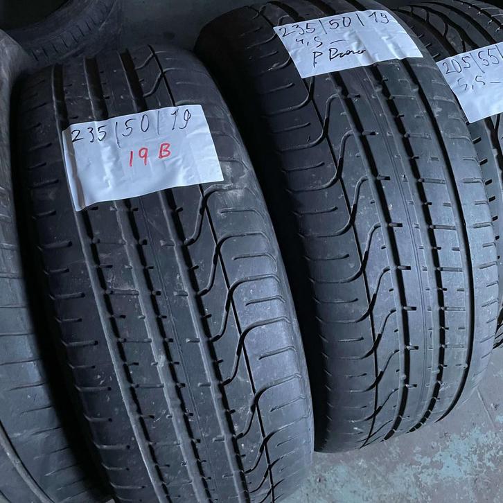 2 x Pirelli PZero 235-50-19 Zomerbanden 4,5mm, Auto-onderdelen, Banden en Velgen, 19 inch, Zomerbanden, 235 mm, Personenwagen