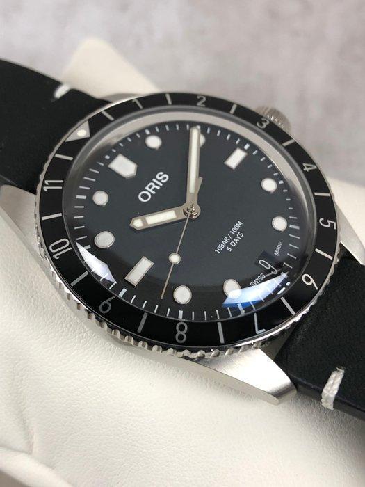 Oris - Divers Sixty-Five Calibre 400-2 Automatic - 01 400, Sieraden, Tassen en Uiterlijk, Horloges | Heren