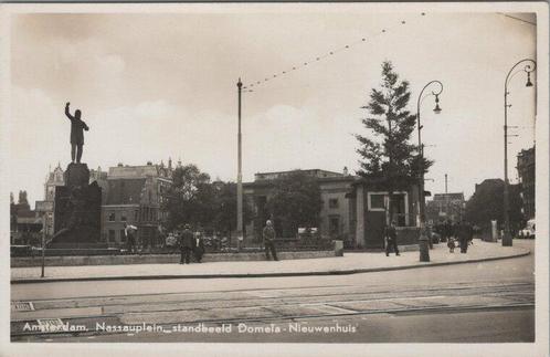 AMSTERDAM - Nassauplein standbeeld Domela Nieuwenhuis, Verzamelen, Ansichtkaarten | Nederland, Verzenden