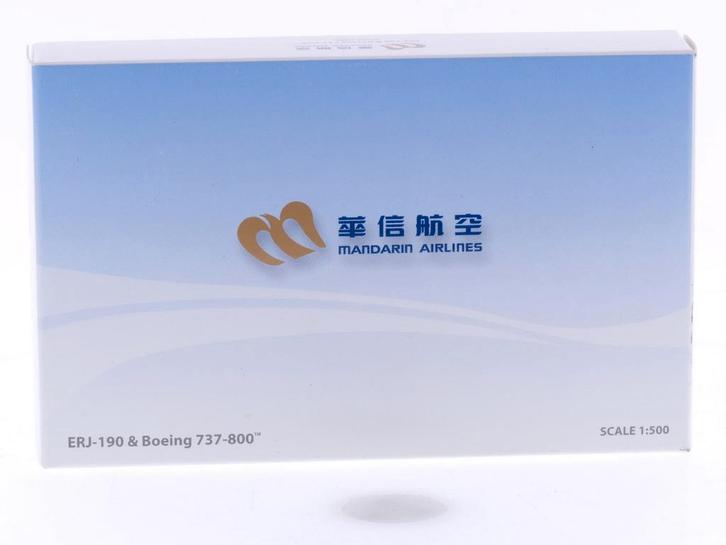 Schaal 1:500 Herpa / Hogan Wings 8522 Mandarin Airlines E..., Hobby en Vrije tijd, Modelbouw | Vliegtuigen en Helikopters, Zo goed als nieuw