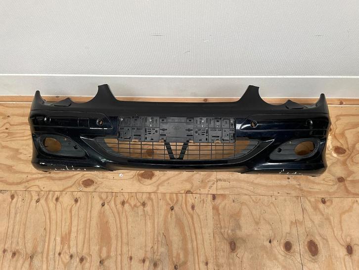 Voorbumper C-klasse Coupe cl203 Facelift Xenon, Auto-onderdelen, Carrosserie en Plaatwerk, Gebruikt, 3 maanden garantie, Mercedes-Benz