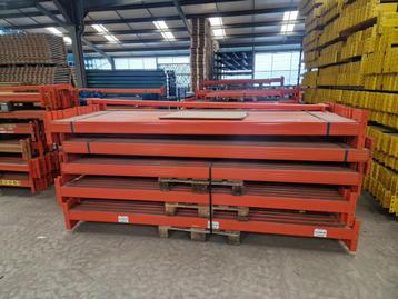 Ramada Ligger 2680x105x50 mm oranje, gebruikt beschikbaar voor biedingen