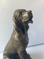 sculptuur, Jachthond op marmeren sokkel - 2,8 kg - 25 cm -