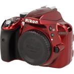 Nikon D3300 body rood occasion, Audio, Tv en Foto, Fotocamera's Digitaal, Gebruikt, Nikon, Verzenden