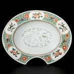 Schotel - Plat à barbe aux émaux de la Famille Verte -