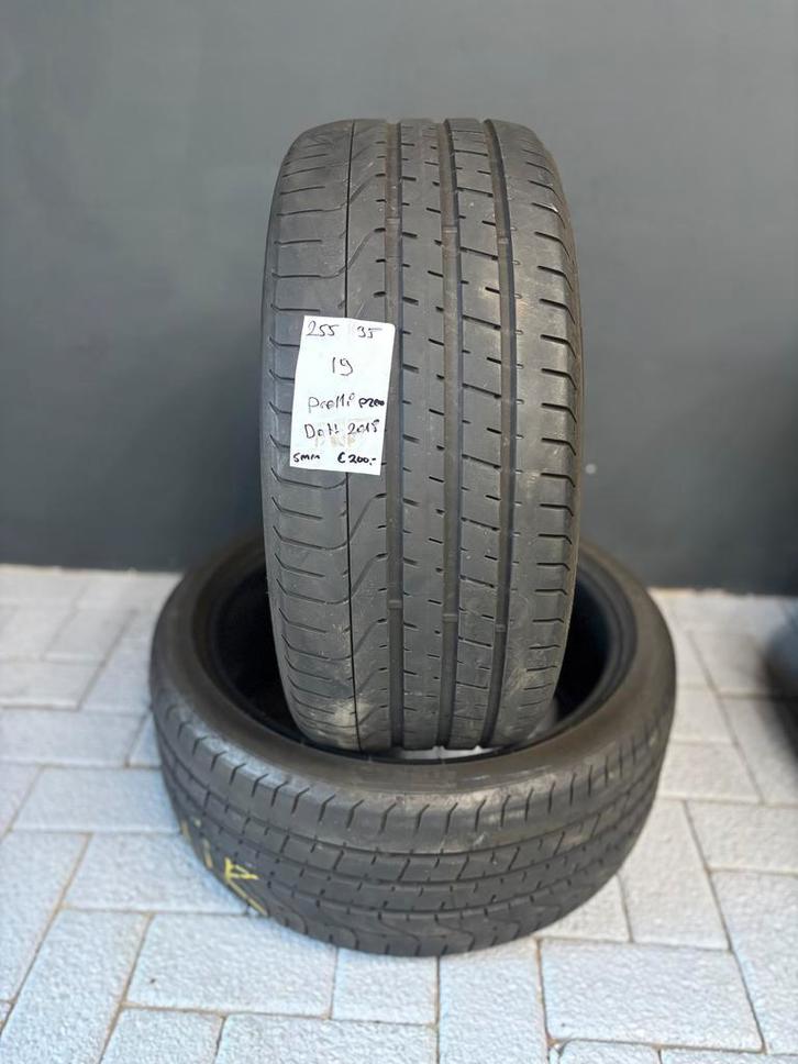 255/35/19 PIRELLI PZERO 5MM 2 STUKS €200,- (2018), Auto-onderdelen, Banden en Velgen, 19 inch, Zomerbanden, 255 mm, Personenwagen