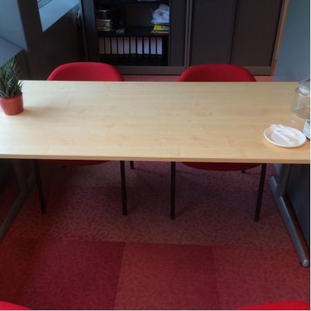 (MDK-104607) Ahrend 500 slingerbureau met nieuw blad, kle..., Huis en Inrichting, Bureaus, Stabureau, Gebruikt, In hoogte verstelbaar