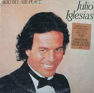LP gebruikt - Julio Iglesias - 1100 Bel Air Place, Cd's en Dvd's, Vinyl | Pop, Zo goed als nieuw, Verzenden