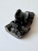 Seal in soapstone | Inuit | Taki Petersen - Figuur -