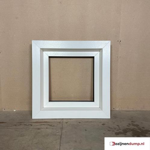 Kunststof draai/kiepraam A382 - 73,5 cm x 73,5 cm (bxh), Doe-het-zelf en Verbouw, Kozijnen en Schuifpuien, Nieuw, Kunststof, Raamkozijn