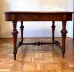 Tafel (1) - Walnoot - 19e eeuw