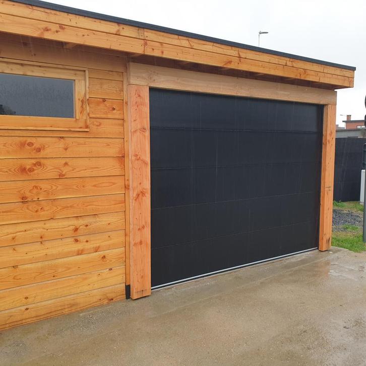 Zwarte elektrische  sectionaal garagedeur b.v 250x215 € 820, Doe-het-zelf en Verbouw, Deuren en Horren, Garagedeur, Nieuw, Metaal