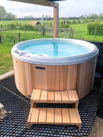 Elektrische hottub | Energiezuinig | Spa | 5-6 personen beschikbaar voor biedingen