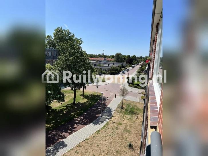 Ruil mijn Purmerend flat voor jouw plek in Amsterdam, Huizen en Kamers, Woningruil, Amsterdam