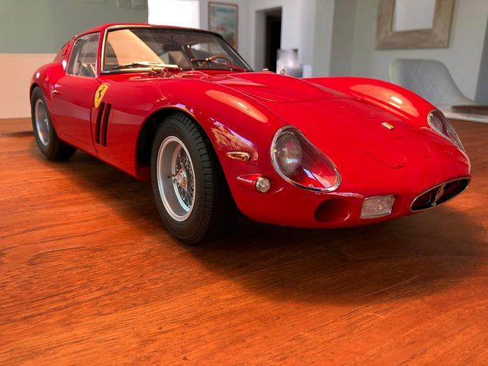 agora 1:8 - Model sportwagen - Ferrari - 250 GTO, Hobby en Vrije tijd, Modelauto's | 1:5 tot 1:12