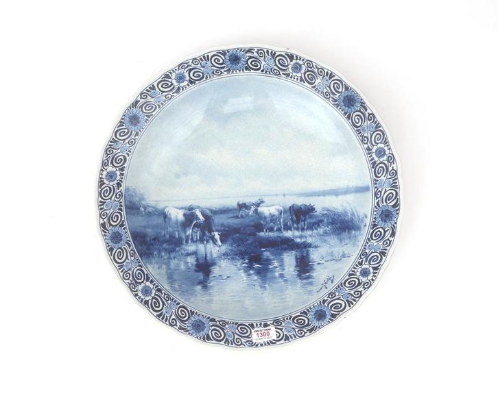 Aardewerken schotel, Jan Vrolijk, De Porceleyne Fles, Antiek en Kunst, Antiek | Keramiek en Aardewerk