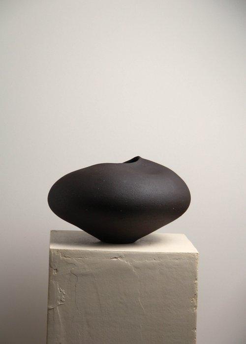 LEA STUDIOS - Valentina Cojocaru - sculptuur, Ebony - 20 cm, Antiek en Kunst, Kunst | Designobjecten