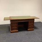 Klassiek Engels bureau (Heldense stijl) met leren inlegblad,, Huis en Inrichting, Ophalen of Verzenden, Gebruikt, Bureau