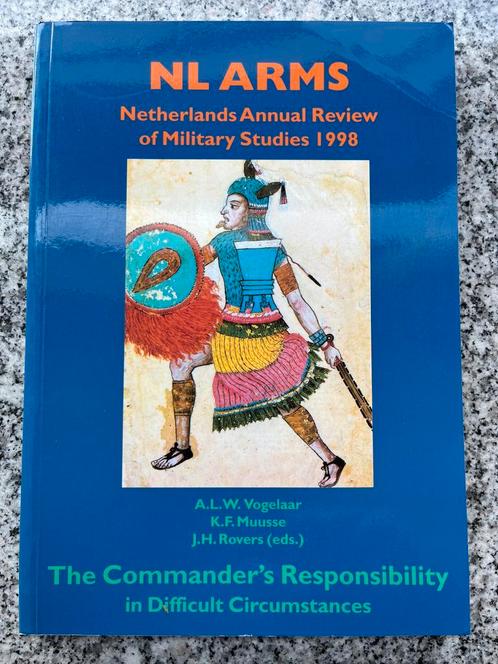 NL Arms – 1998 – The Commander’s Responsibility, Boeken, Oorlog en Militair, Overige onderwerpen, 1945 tot heden, Gelezen, Verzenden