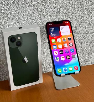 Apple iPhone 13 128GB Groen / Garantie / Nette staat beschikbaar voor biedingen