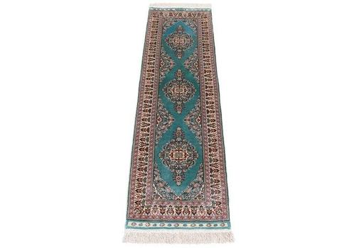 Silk Hereke-Cinar Signed Carpet Runner with Stunning Design, Huis en Inrichting, Stoffering | Tapijten en Kleden