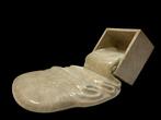 César Baldaccini (1921-1998) - sculptuur, Coulée II ou Cube, Antiek en Kunst
