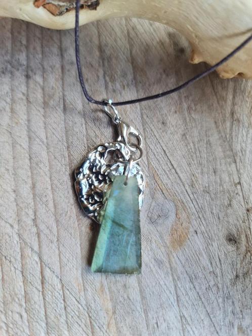 Handgemaakte labradoriet ketting met zilver munt - katoenen, Sieraden, Tassen en Uiterlijk, Armbanden