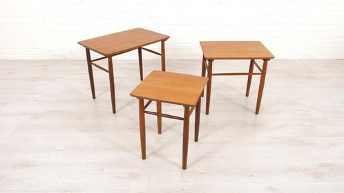 Mimiset | Nesting tables | Teak | Plantentafel, Huis en Inrichting, Tafels | Bijzettafels, 45 tot 60 cm, Minder dan 55 cm, Rechthoekig