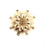 Gouden broche als bloem | Vintage (uniek sieraad), Ophalen of Verzenden, Gebruikt, Overige kleuren, Goud