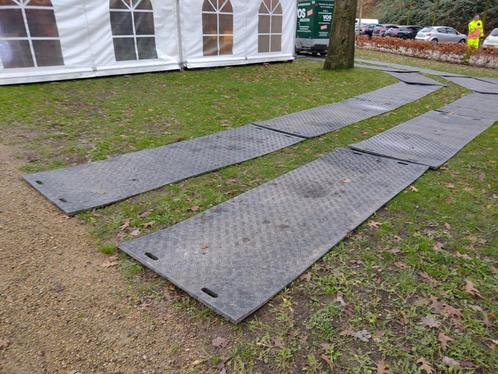 GEBRUIKTE kunststof rijplaten BESTE DEAL OP=OP, Zakelijke goederen, Machines en Bouw | Tuin, Park en Bosbouw, Overige typen, Ophalen of Verzenden
