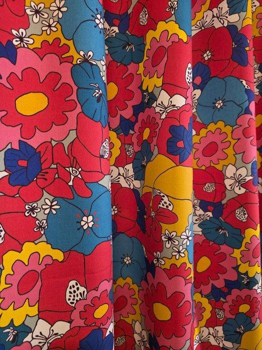 Nieuw Tessuto Marimekko-stijl mood Nordic pop Floral, Antiek en Kunst, Antiek | Kleden en Textiel