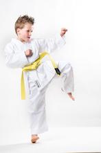 Arawaza Lightweight karatepak | WKF | Wit (Maat: 150), Sport en Fitness, Vechtsporten en Zelfverdediging, Verzenden, Nieuw, Karate