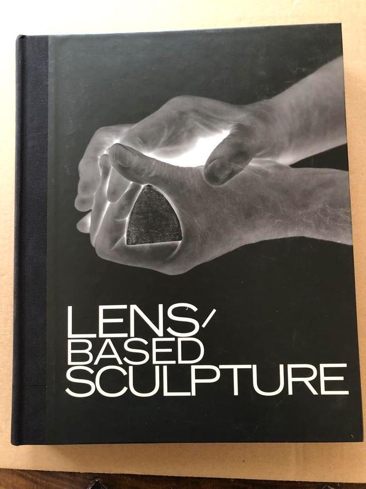 Lens-Based Sculpture - Relatie Fotografie / Sculpturen NIEUW, Boeken, Kunst en Cultuur | Beeldend, Zo goed als nieuw, Ophalen of Verzenden