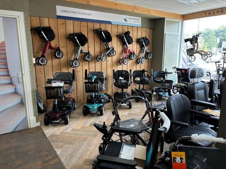 rollator kopen  ? 5kg licht gewicht rollators met softbanden, Diversen, Rollators, Nieuw, Lichtgewicht, Opvouwbaar, Ophalen