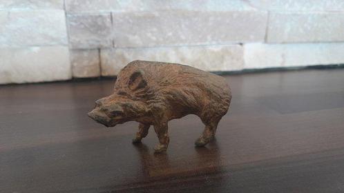 Pierre Chenet (XX-XXI) - sculptuur, Le sanglier - 4 cm -, Antiek en Kunst, Curiosa en Brocante