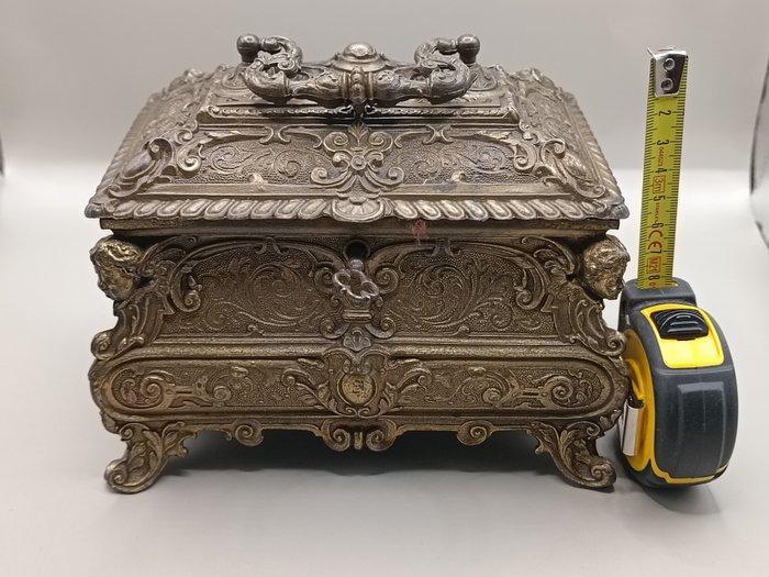 Sieradendoos - Metaal, Rode Stof - Putti Sieradenbox, Antiek en Kunst, Curiosa en Brocante