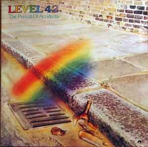 LP gebruikt - Level 42 - The Pursuit Of Accidents, Cd's en Dvd's, Vinyl | R&B en Soul, Zo goed als nieuw, Verzenden