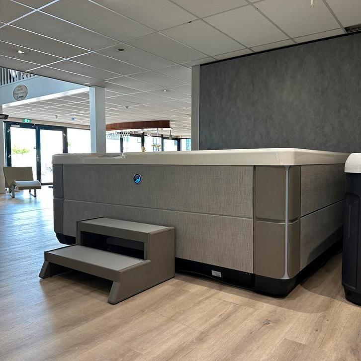 HotSpring Grandee 2025, Tuin en Terras, Bubbelbaden en Hottubs, Vast, Nieuw