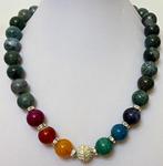 Halsband en armband van Indiaas Agaat (16 en 15 x 12 mm).