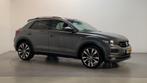 Zakelijke Lease |  Volkswagen T-Roc 1.5 TSI 150pk DSG Sport, Auto's, Automaat, Stof, Gebruikt, Overige kleuren