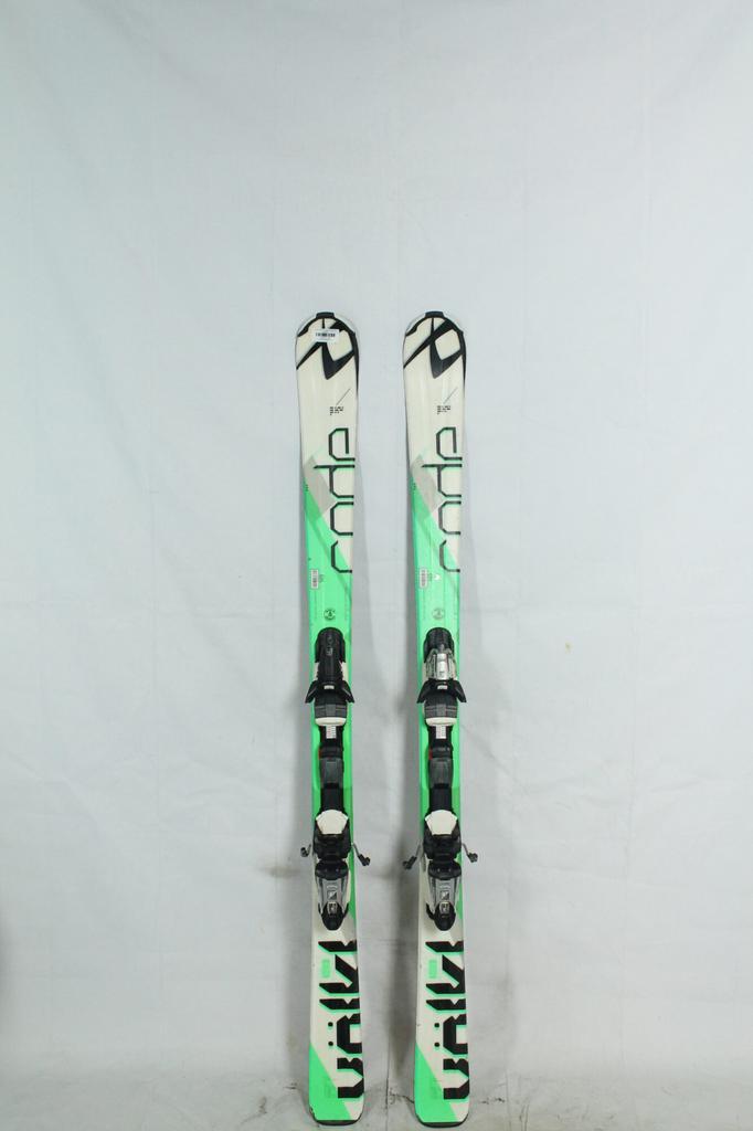 Refurbished - Ski - Volkl Code 7.4 green kapje binding mist, Sport en Fitness, Skiën en Langlaufen, Skiën, 140 tot 160 cm, Gebruikt
