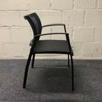 Tweedehands vergaderstoel 4 poot, met netwave rug - zwart, Huis en Inrichting, Stoelen, Gebruikt, Zwart, Ophalen of Verzenden