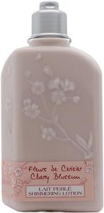 L'OCCITANE FLEURS SE CERISIER CHERRY BLOSSOM SHIMMERING LO.., Verzenden, Nieuw