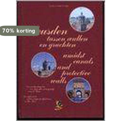 Heusden tussen wallen en grachten/Heusden amidst canals and, Boeken, Geschiedenis | Wereld, Zo goed als nieuw, Verzenden