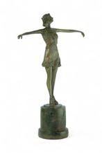 Pierre Chenet (XX-XXI) - sculptuur, Dancer in Art Deco style