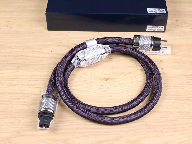 Furutech PowerFlux NCF-18E highend audio power cable 1,8 met, Audio, Tv en Foto, Audiokabels en Televisiekabels, Overige kabels