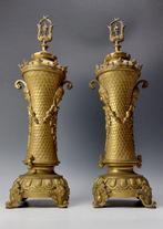 Decoratief ornament (2) - Frankrijk - Napoleon III siervazen, Antiek en Kunst, Antiek | Klokken