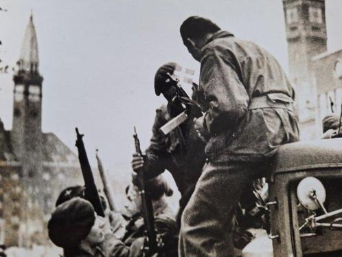 UPI - WW2  Copenhagen under German occupation 1945, Antiek en Kunst, Kunst | Schilderijen | Modern
