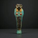 Replica van het oude Egypte Ushabti-beeld met ramshoofd.