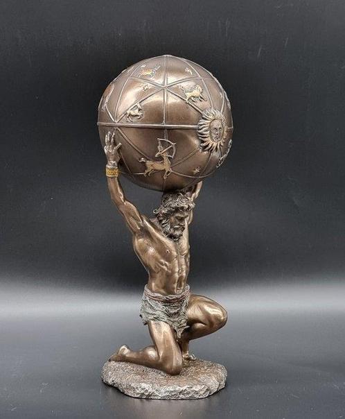 Beeld, Atlas Weight of The World Greek God - 20 cm - Hars, Antiek en Kunst, Curiosa en Brocante